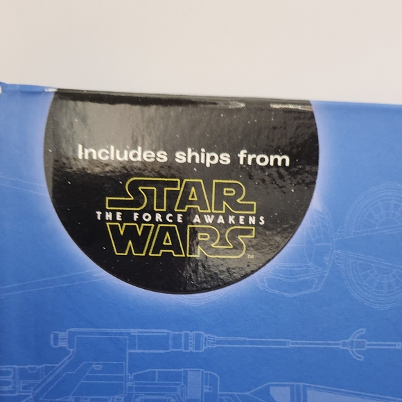 Disney Star Wars Boulders Star fighters Book and Models NWT - Picture 2 of 11